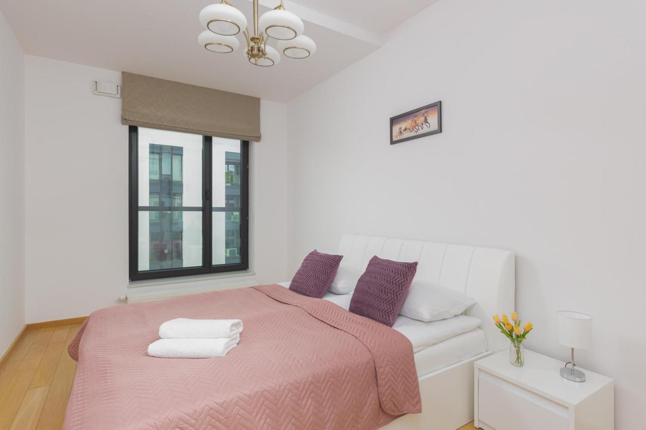 Dzielna Apartment Warsaw Wola By Noclegi Renters Eksteriør bilde