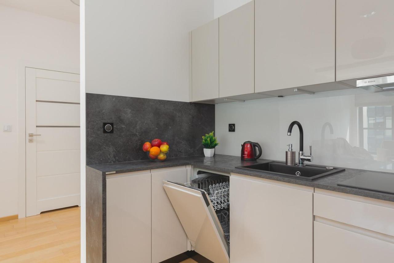 Dzielna Apartment Warsaw Wola By Noclegi Renters Eksteriør bilde