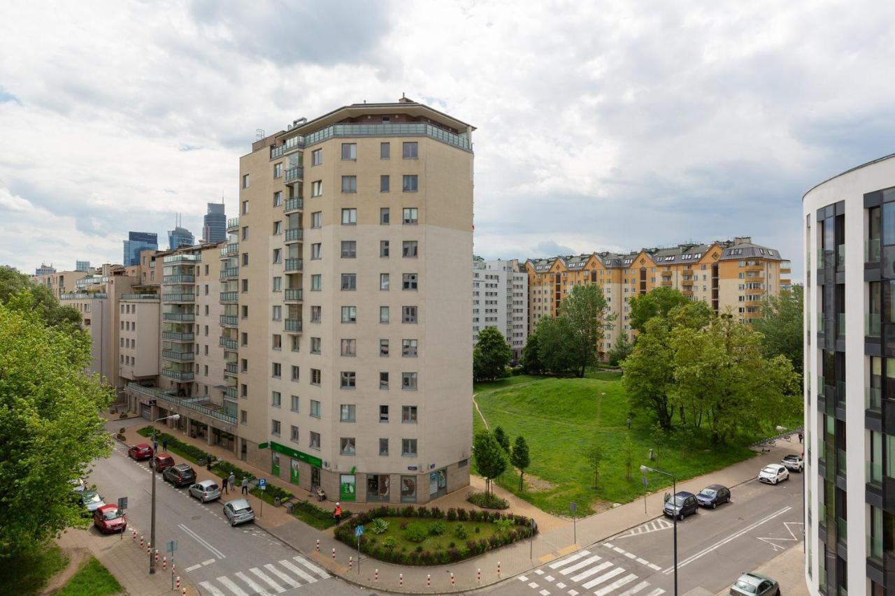 Dzielna Apartment Warsaw Wola By Noclegi Renters Eksteriør bilde